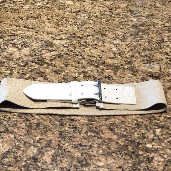 Bundle of 3 Belts - Picture 13 of 16